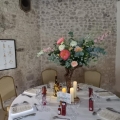 img Décor floral table des mariés, location Cep de vigne - fleuriste Blaye