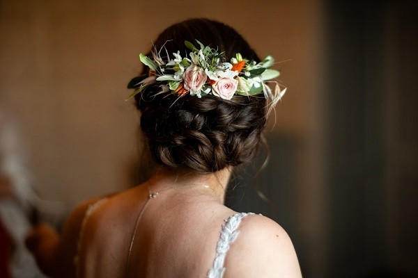 Peigne fleurie, coiffure de la Mariée